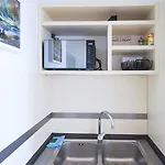 Modern Opatovicka * 프라하