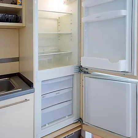 Modern Opatovicka شقة