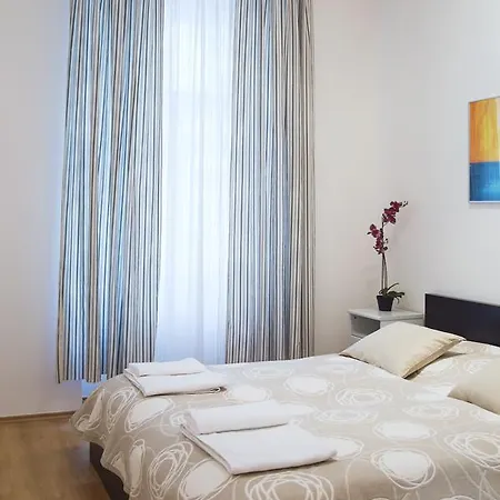 Apartment Modern Opatovicka *